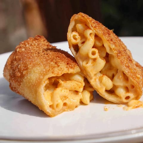 Tinis Mac and Cheese Lumpia